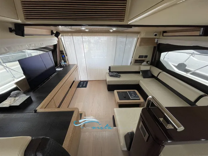  Yacht Photos Pics Az 64 dinette