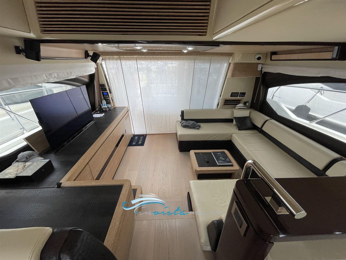 2013 Azimut 63 