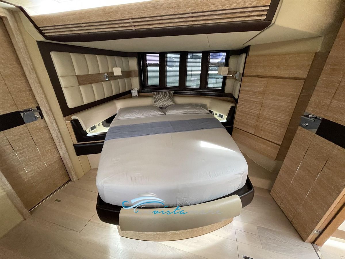 2013 Azimut 63 