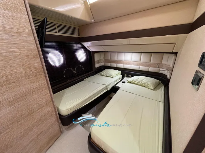  Yacht Photos Pics Az 64 camera doppia