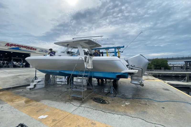 Swell Time Yacht Photos Pics 