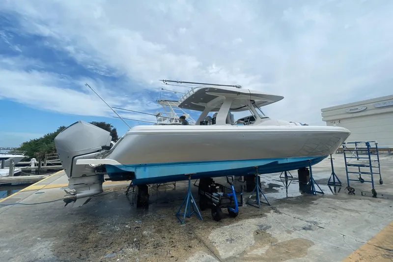 Swell Time Yacht Photos Pics 