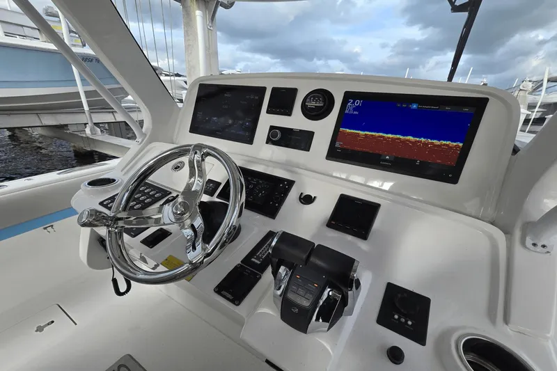 Swell Time Yacht Photos Pics 