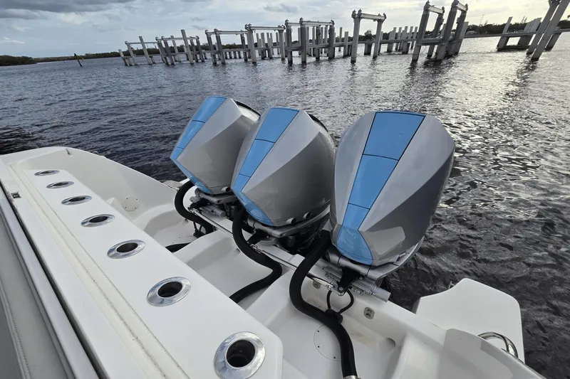 Swell Time Yacht Photos Pics 