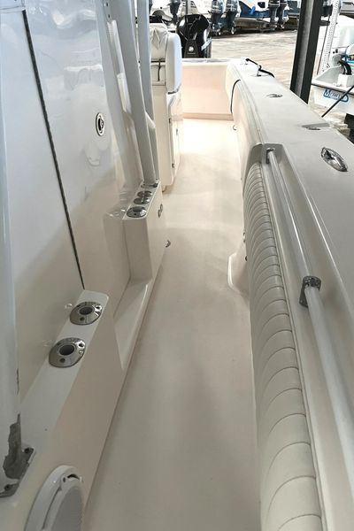 2008 SeaHunter 40