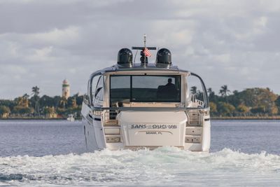 Yacht