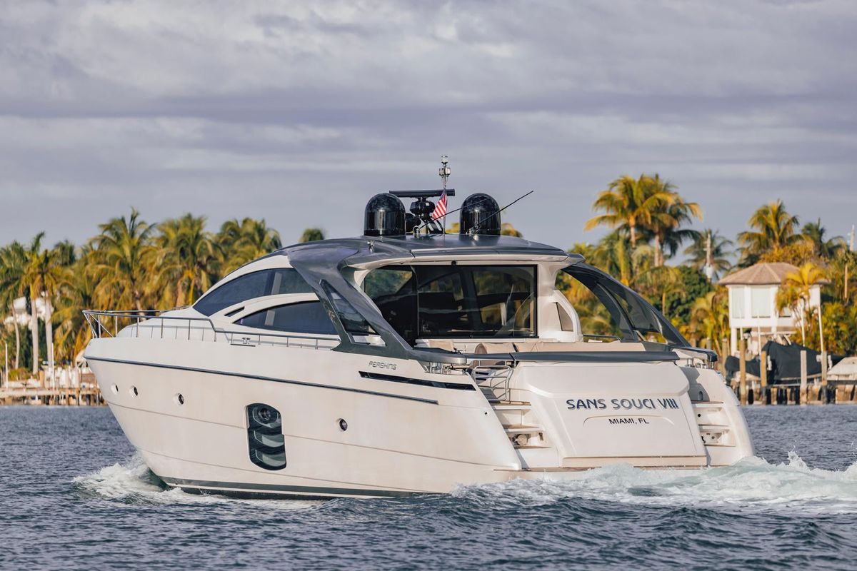 2016 Pershing 70 