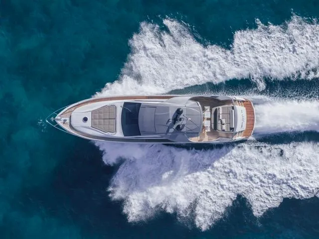 Pershing 70 White Yacht Photos Pics 