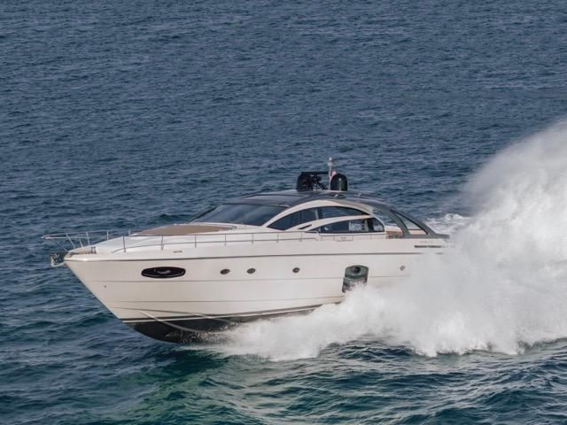 2016 Pershing 70 