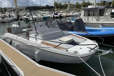 2022 Beneteau FLYER 7 SUNDECK