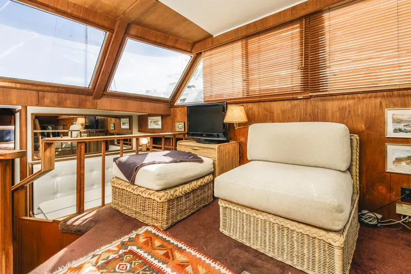 Paloma Yacht Photos Pics 