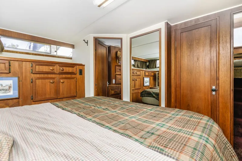 Paloma Yacht Photos Pics 