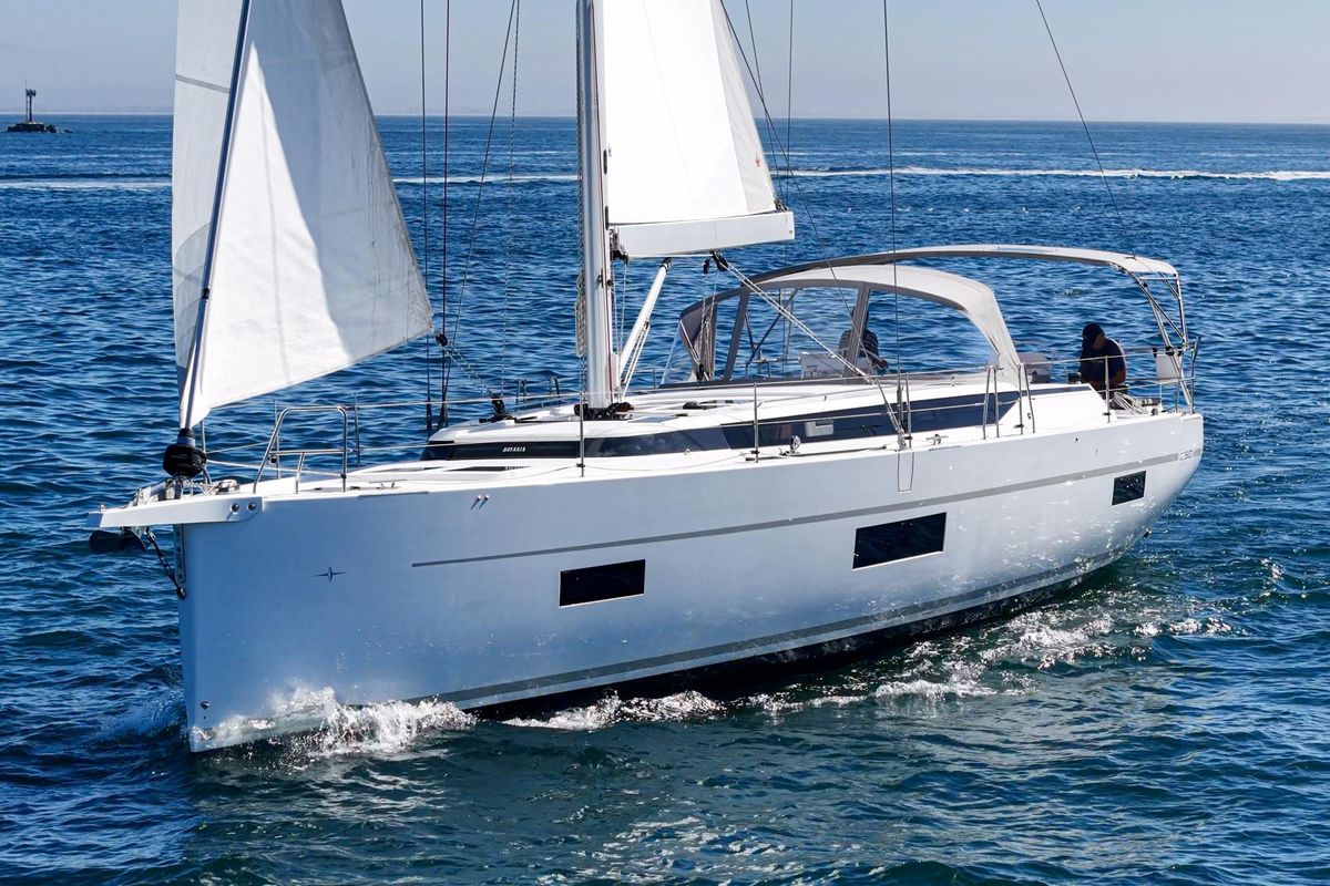 2023 Bavaria 50