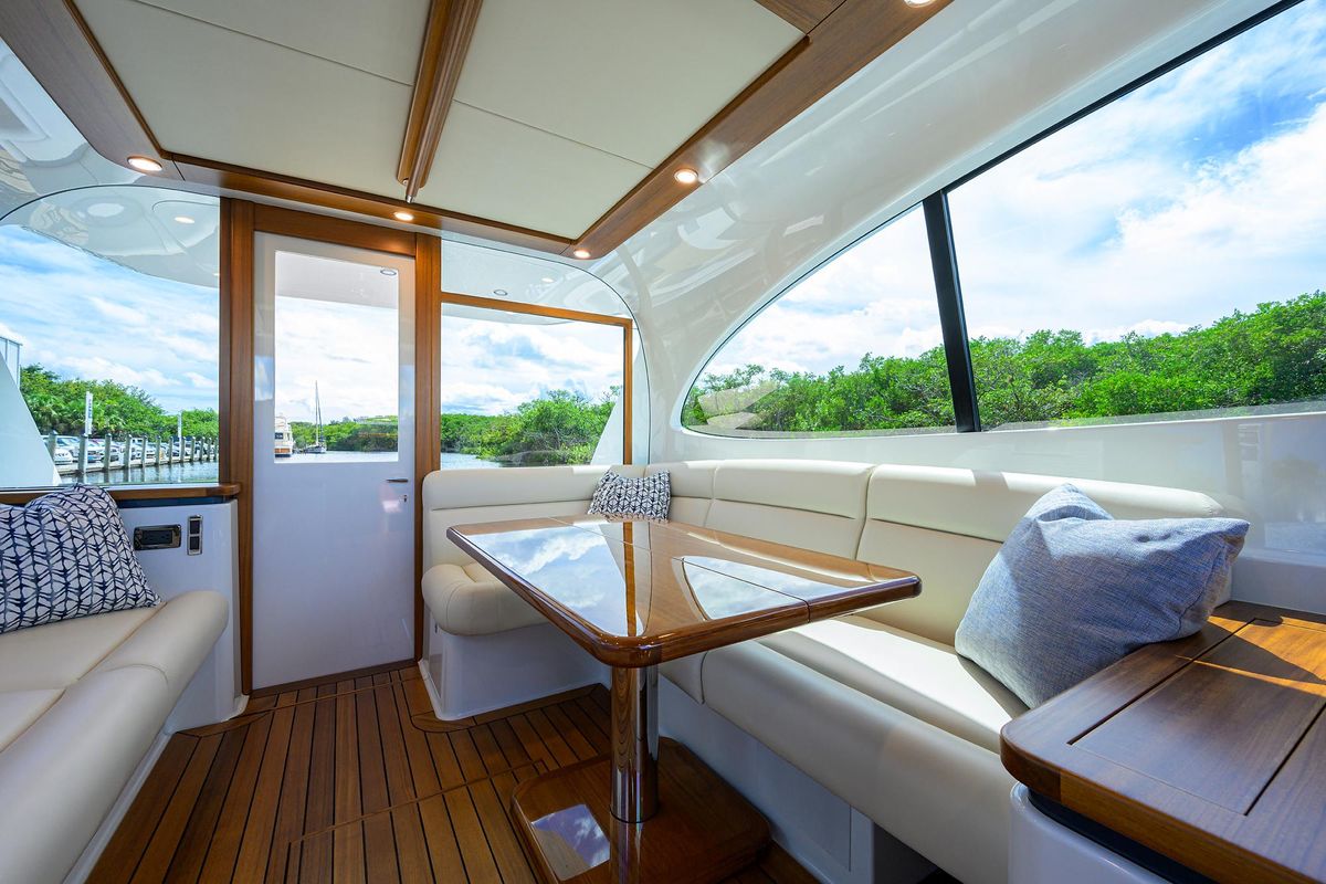 2024 Palm Beach Motor Yachts 50 