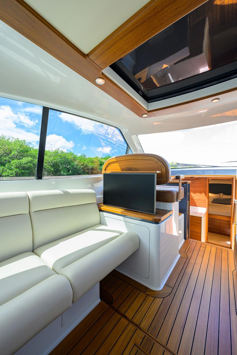 2024 Palm Beach Motor Yachts 50 