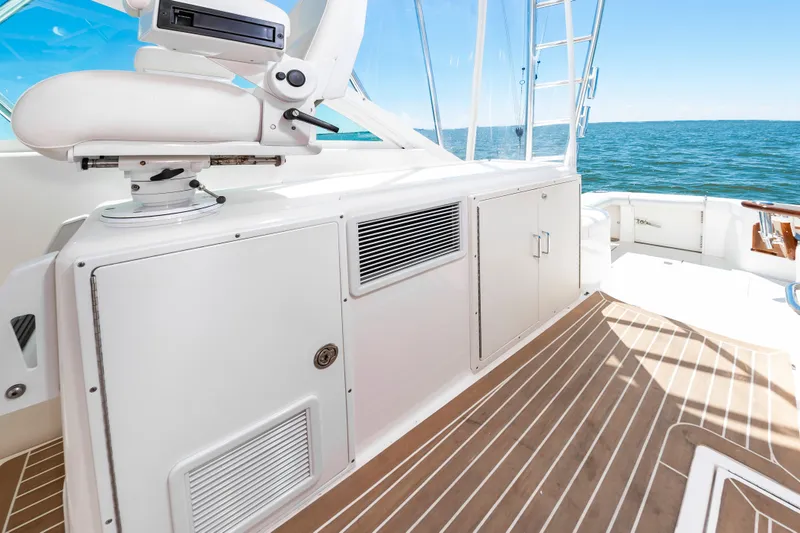 Salt Shaker Yacht Photos Pics Cabo 40 Express 2008 boat with modern cockpit design.