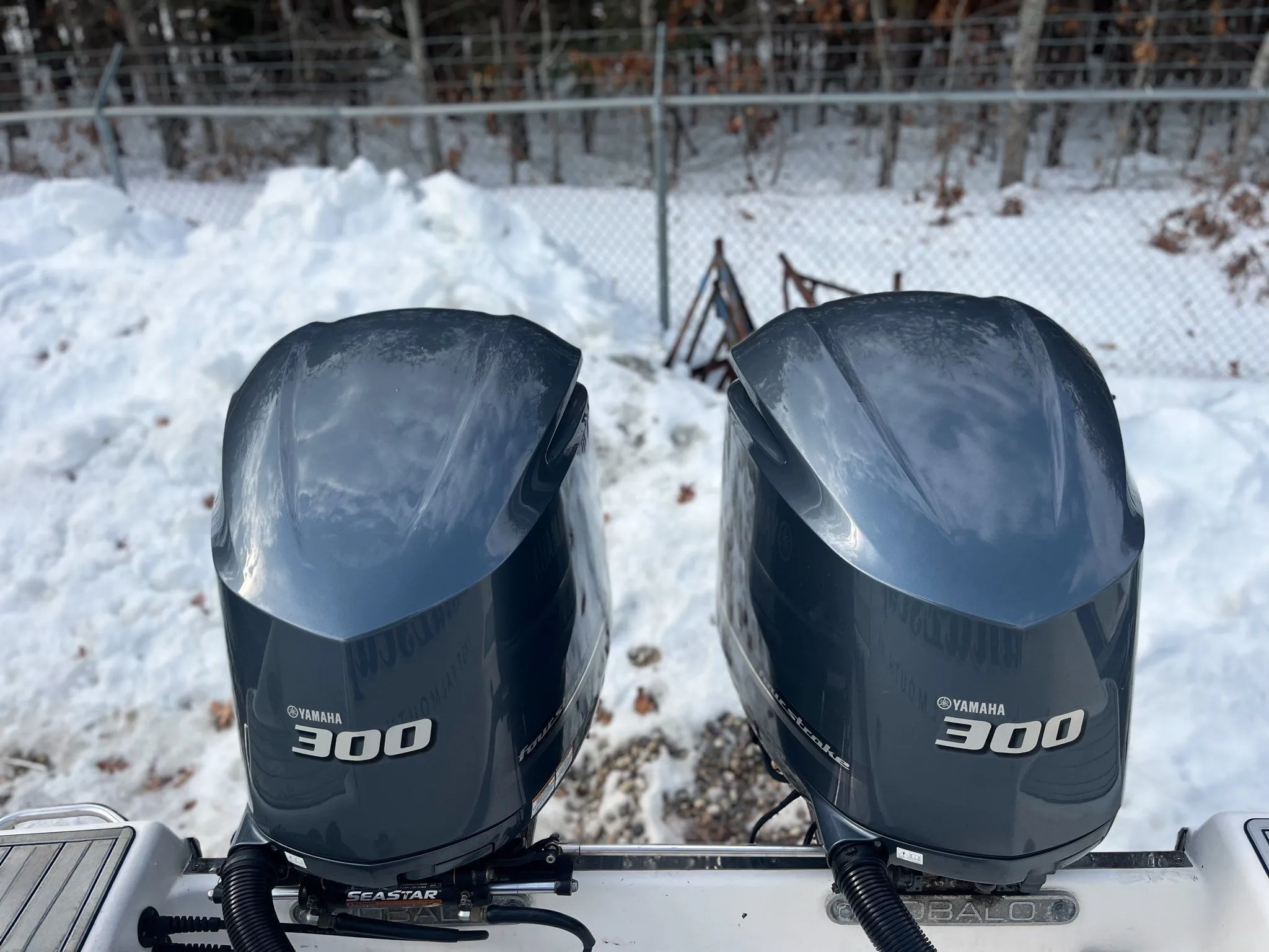 2017 ROBALO 302 CC - Image 2