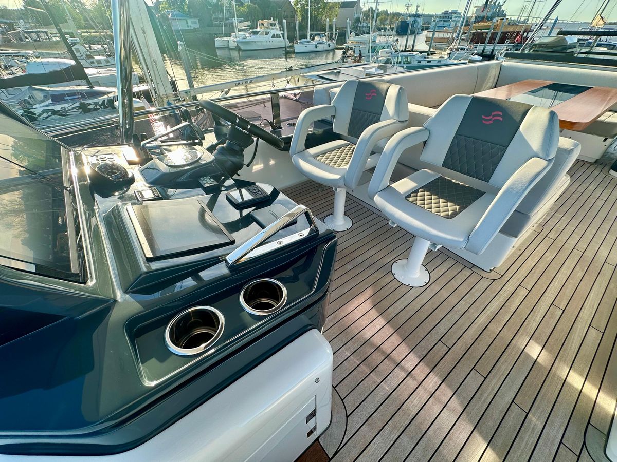 2024 Sirena 68 