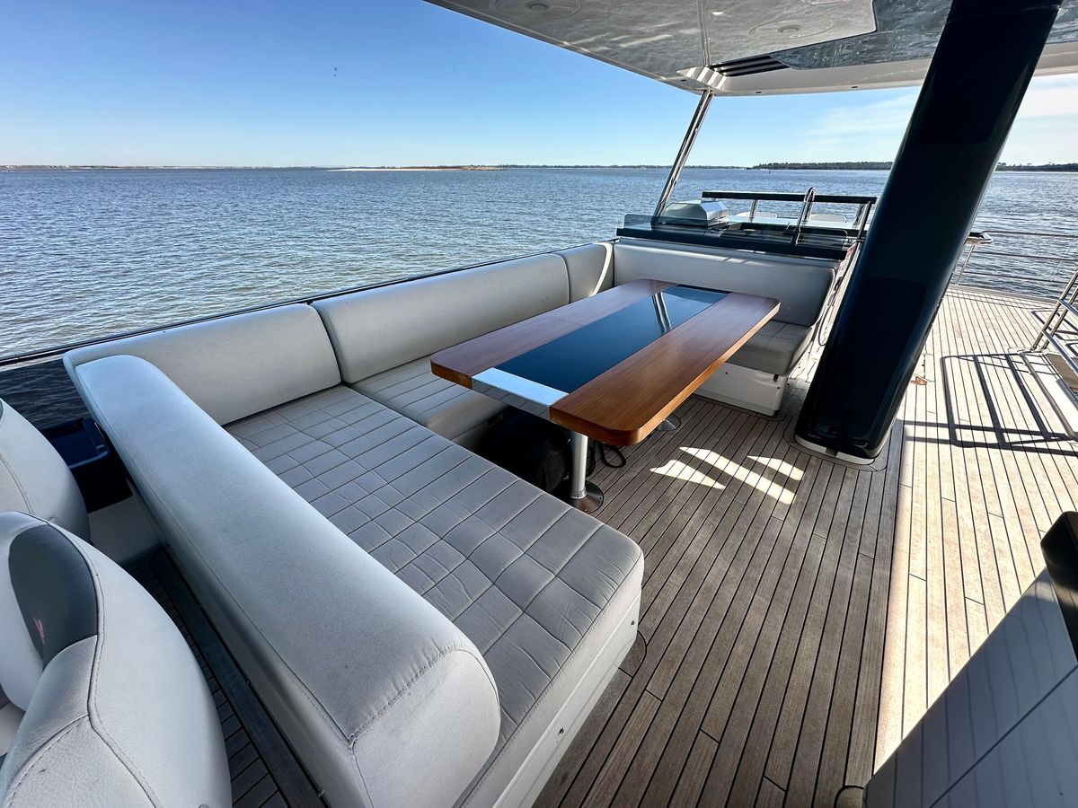 2024 Sirena 68 