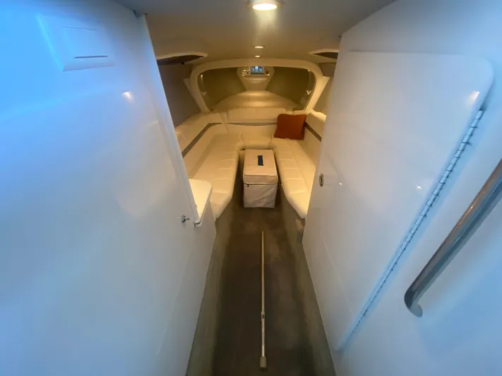  Yacht Photos Pics Interior of 2006 Formula 353 FASTech boat, featuring white seating and modern design.