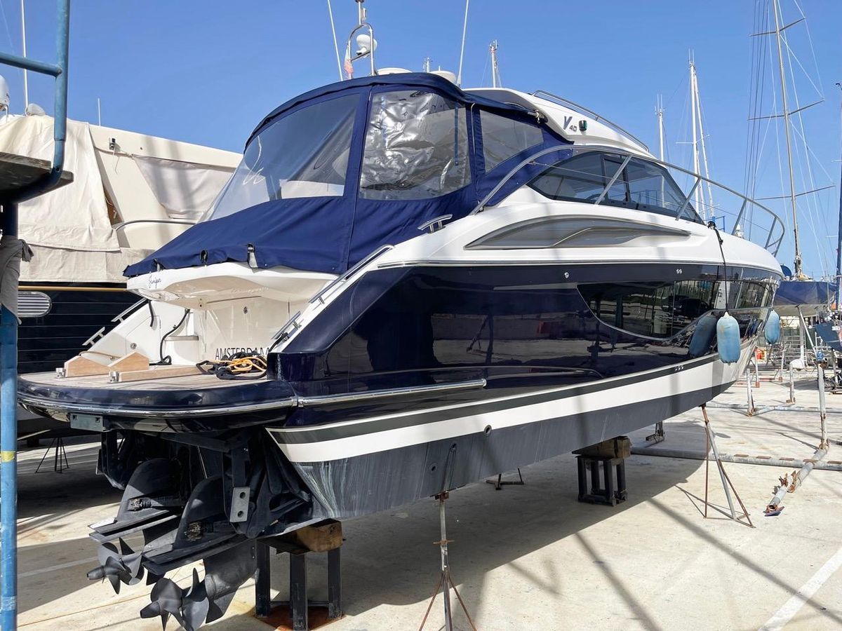 2017 Princess 42 
