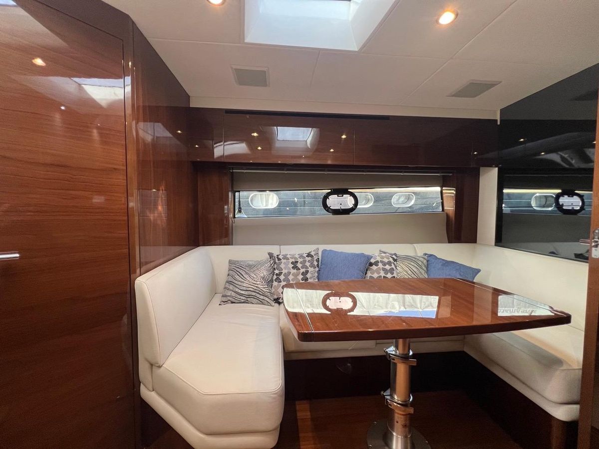 2017 Princess 42 