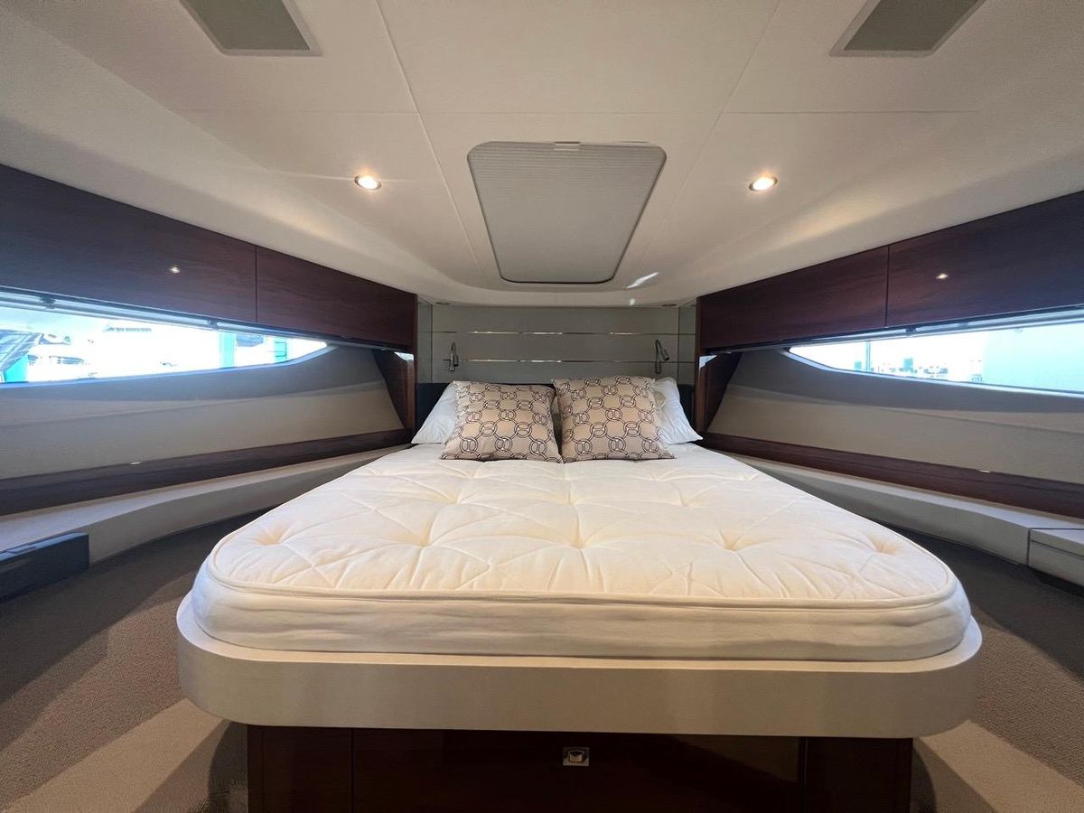 2017 Princess 42 