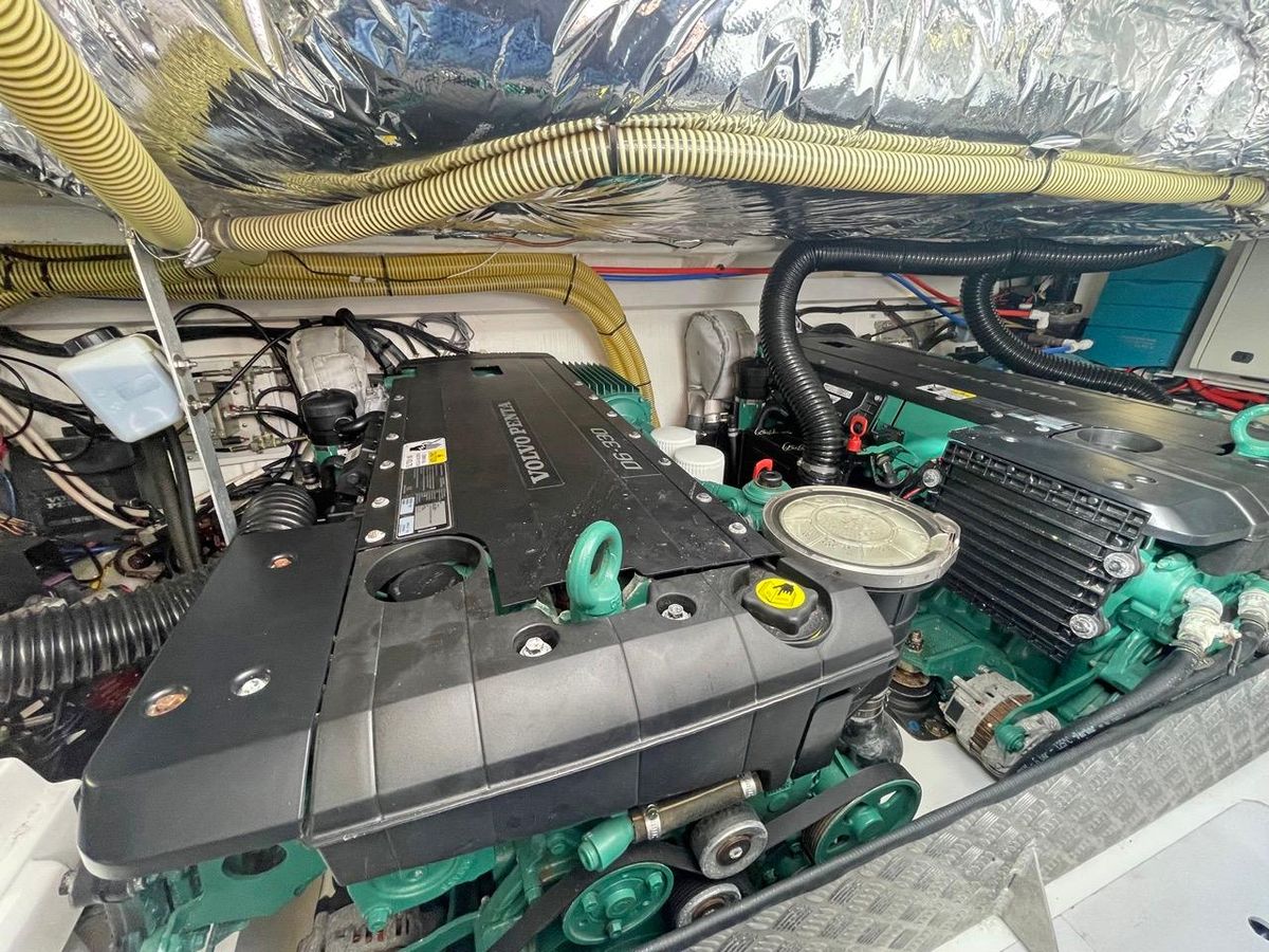 2017 Princess 42 