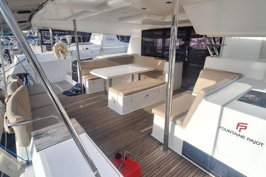 2019 Fountaine Pajot 49 