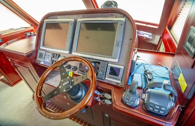 2012 Island Pilot 535 Crossover