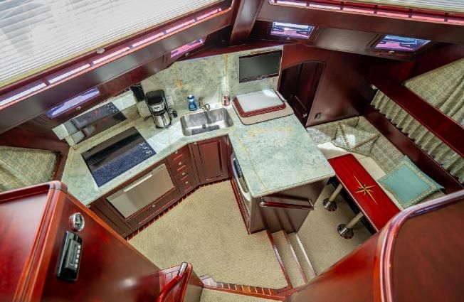 2012 Island Pilot 535 Crossover
