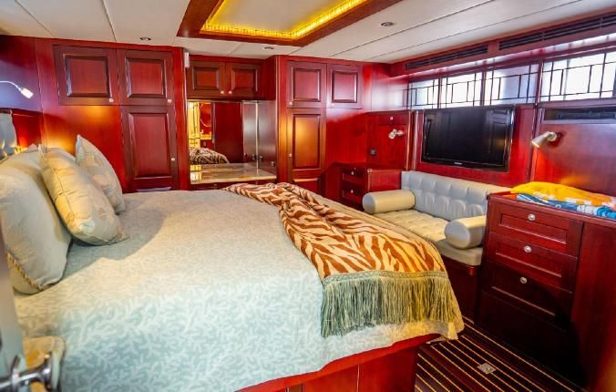 2012 Island Pilot 535 Crossover