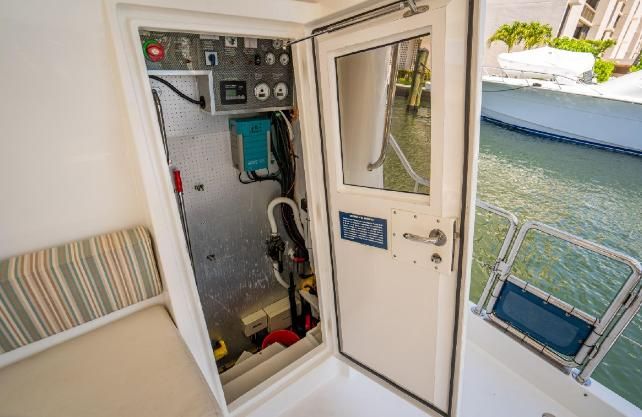 2012 Island Pilot 535 Crossover