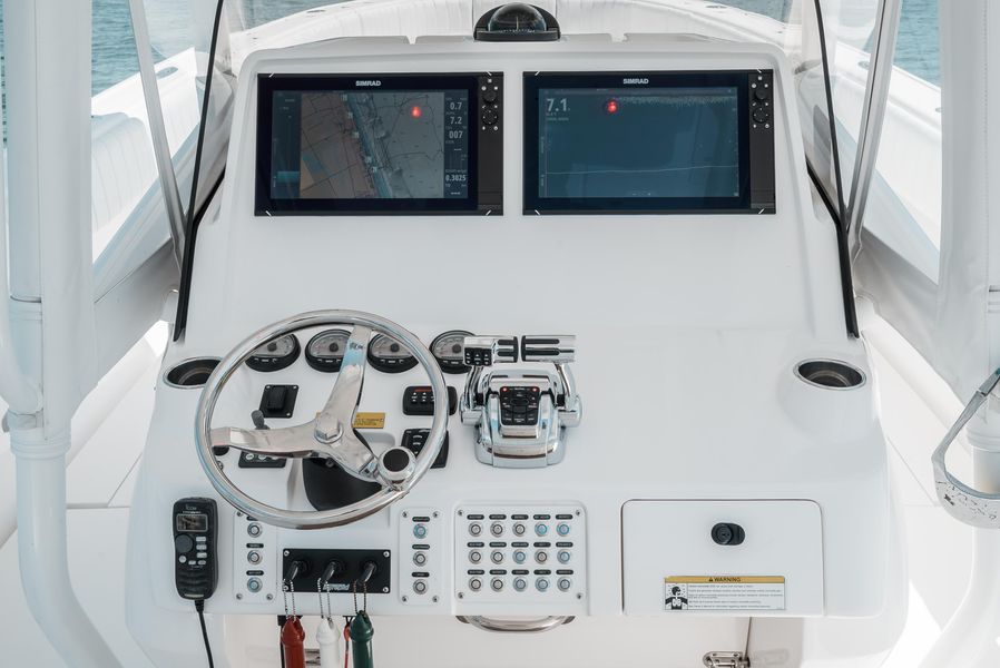 2012 Intrepid 400 Center Console
