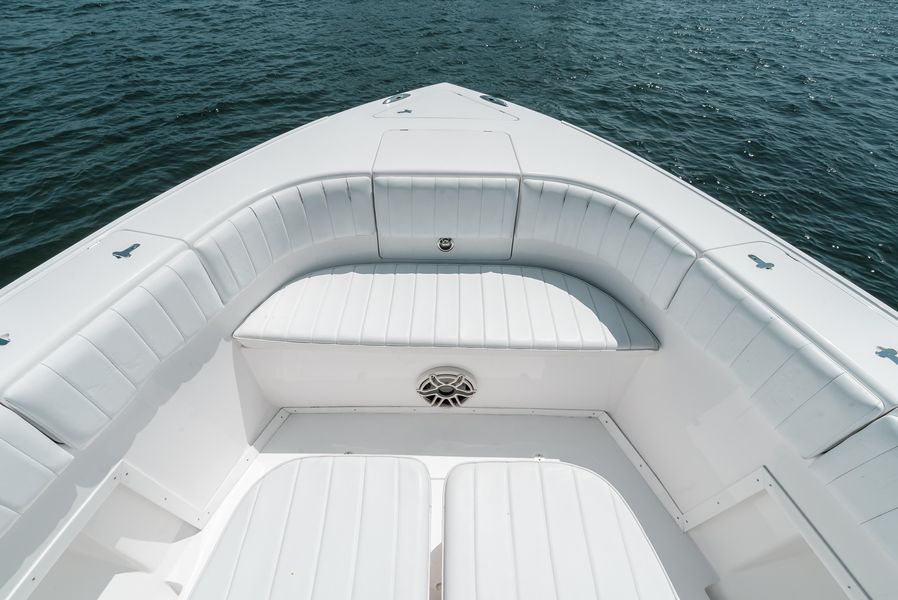 2012 Intrepid 400 Center Console