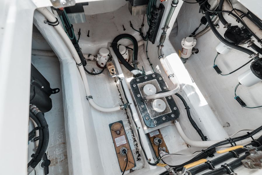 2012 Intrepid 400 Center Console