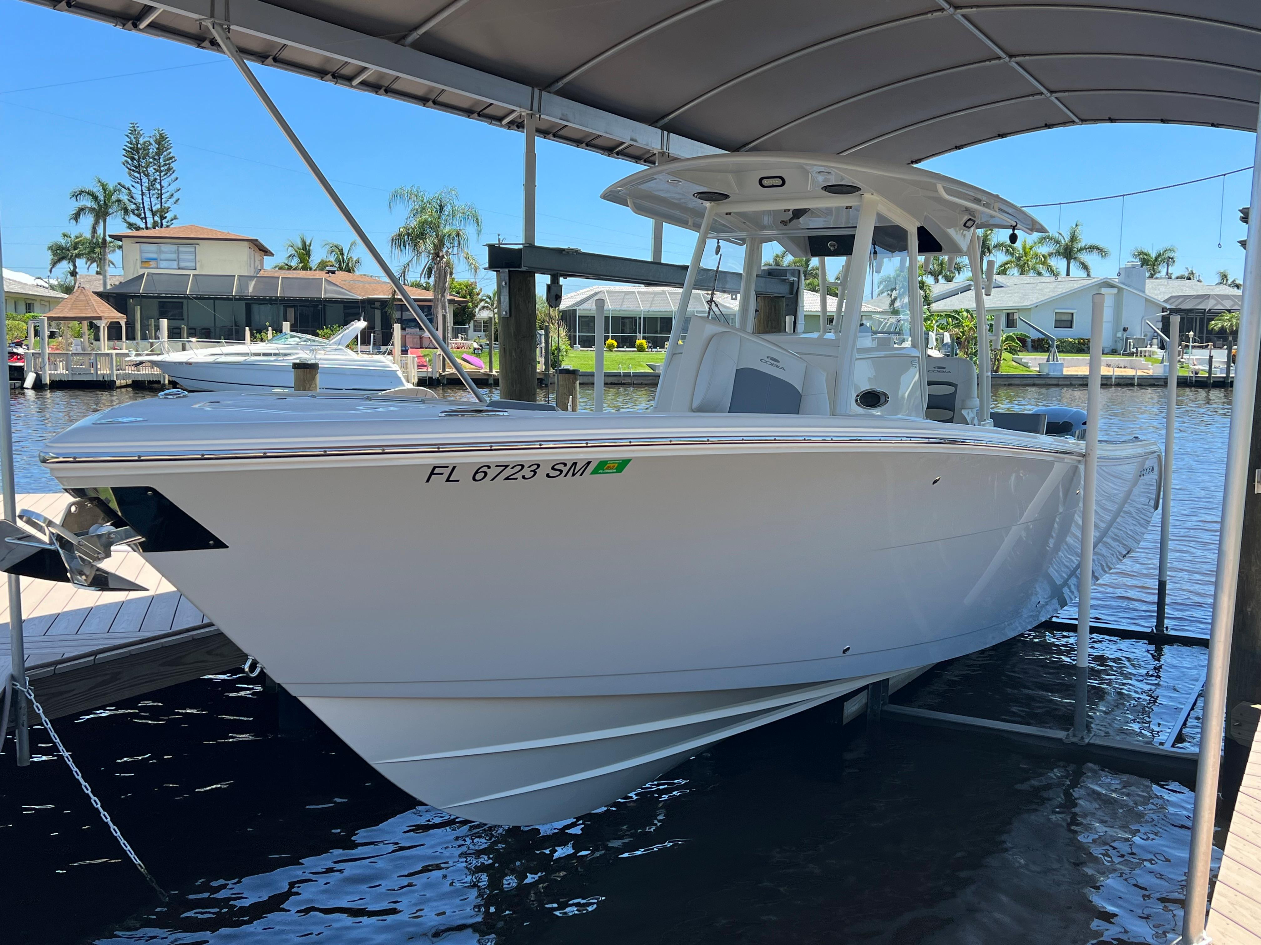 2019 Cobia 320 Centre Console for sale YachtWorld