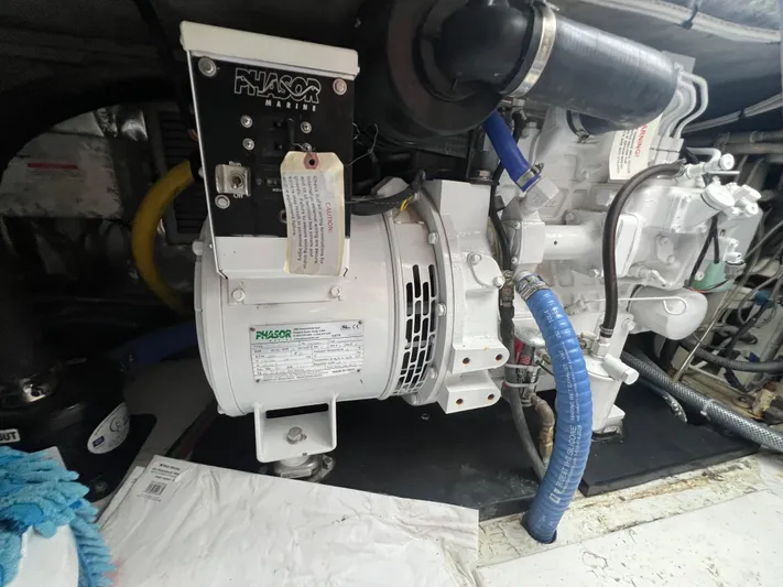  Yacht Photos Pics Phasor marine generator in 2001 Ocean 52 Convertible engine room.