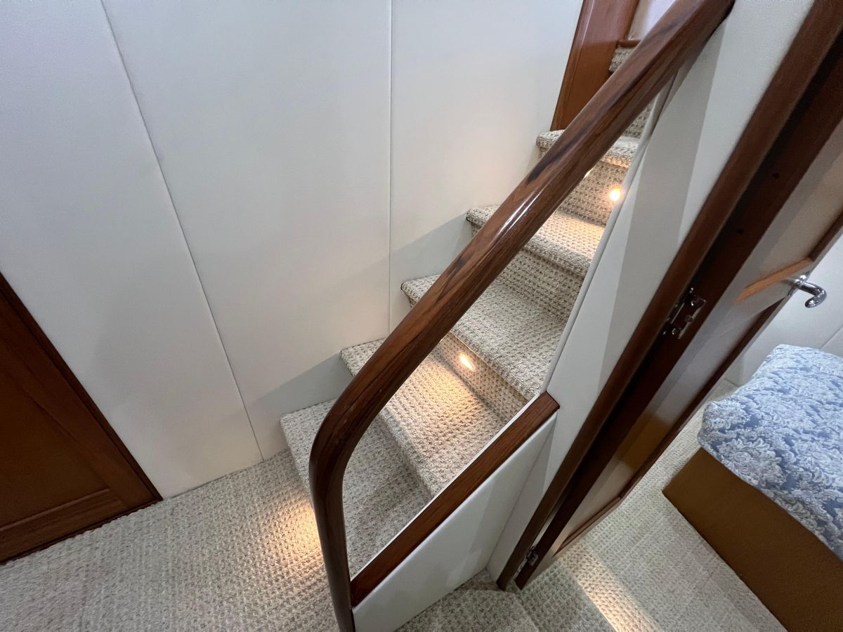 2001 Ocean 52 