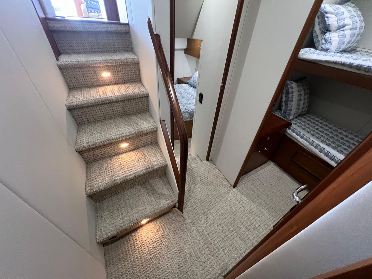 2001 Ocean 52 