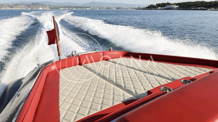 Temtation Yacht Photos Pics Luxurious 2011 J Craft Torpedo R 42 yacht cruising on open water.