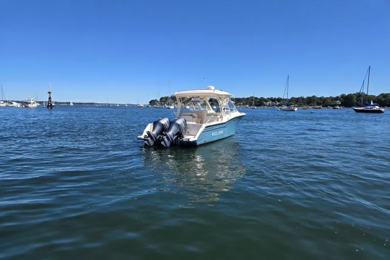 Well Done Yacht Photos Pics Quartering