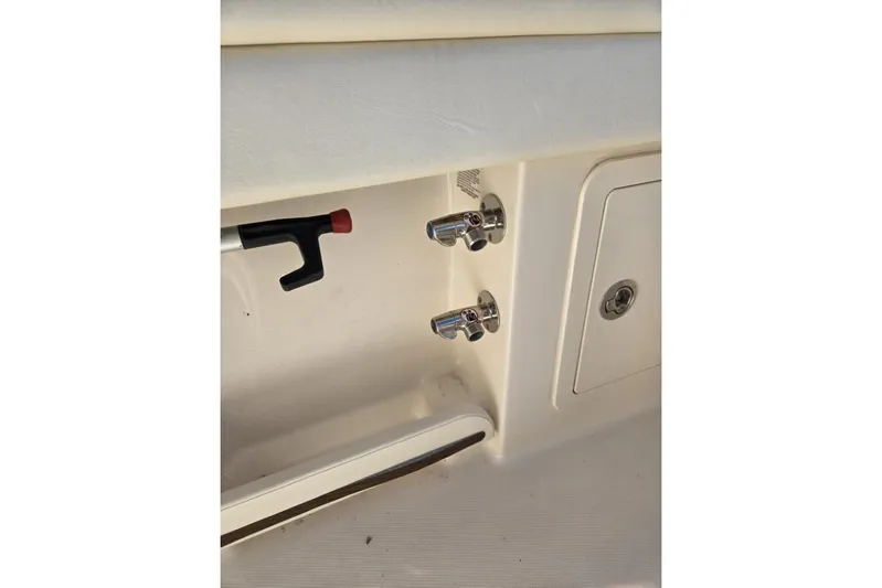 Well Done Yacht Photos Pics Raw-Fresh