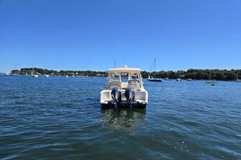 Well Done Yacht Photos Pics Stern