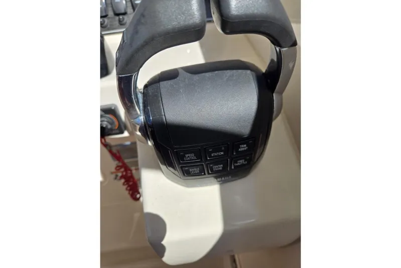 Well Done Yacht Photos Pics Throttles