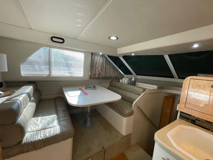 Hideout Yacht Photos Pics 