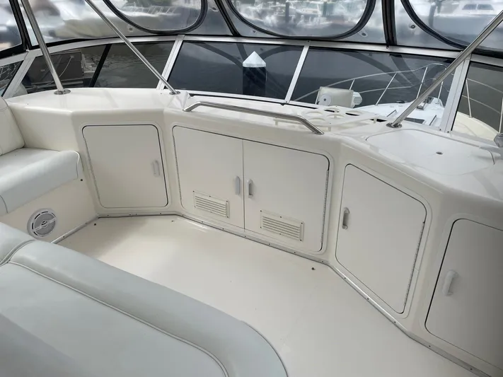 Hideout Yacht Photos Pics 