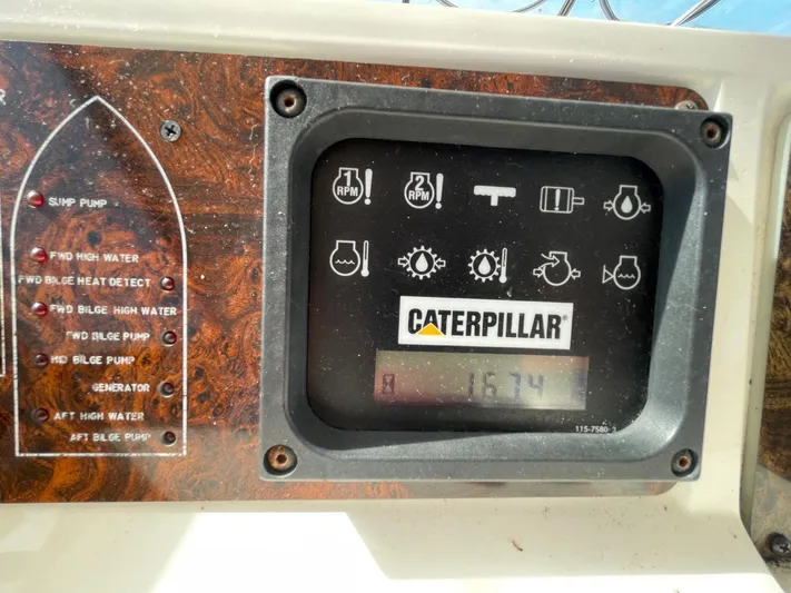 Hideout Yacht Photos Pics 