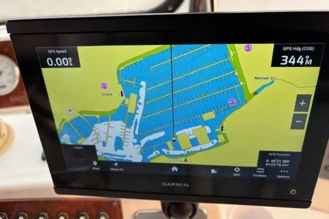 Stormer Yacht Photos Pics Garmin GPS display on 2005 Silverton 34 Convertible, showing marina map and navigation details.