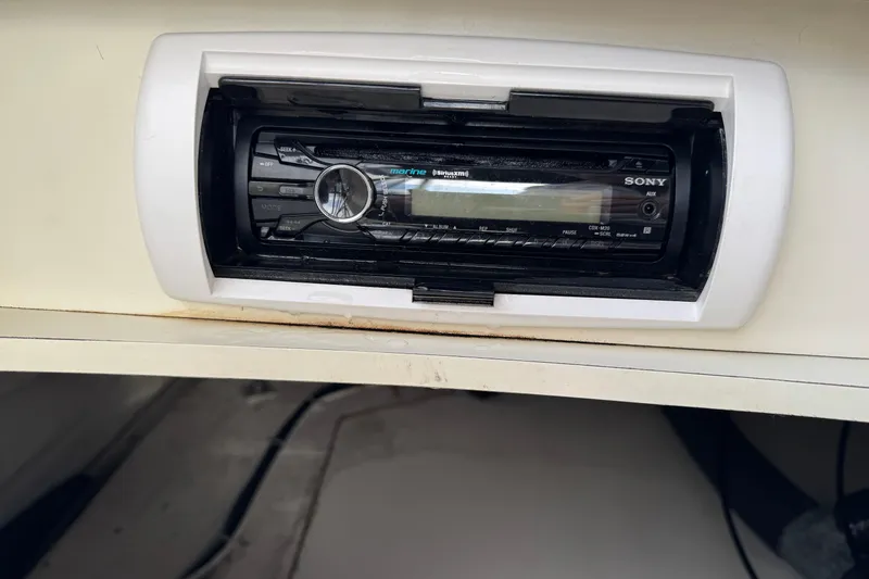 Stormer Yacht Photos Pics Sony marine stereo system in a 2005 Silverton 34 Convertible boat.